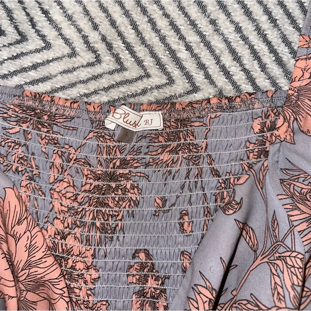 Floral Puff Sleeve Tops bundle of two shirts‎